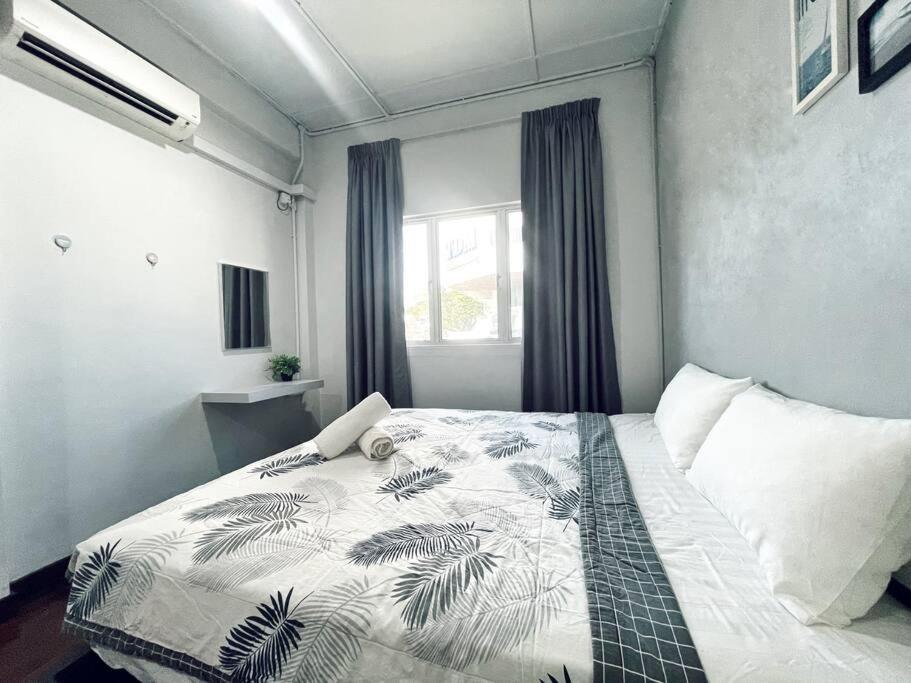 Bunk Puteh Homestay Kuala Terengganu Exterior photo
